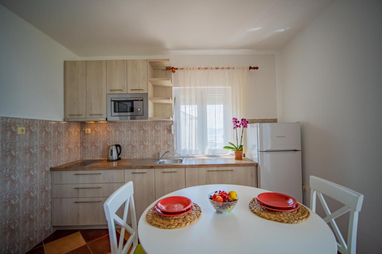 Apartments Novo Mulo Тиват Екстер'єр фото
